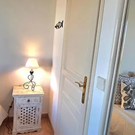 Nieva, Maison De Pecheur Avec Piscine Privee Et Son Bateau Grimaud
