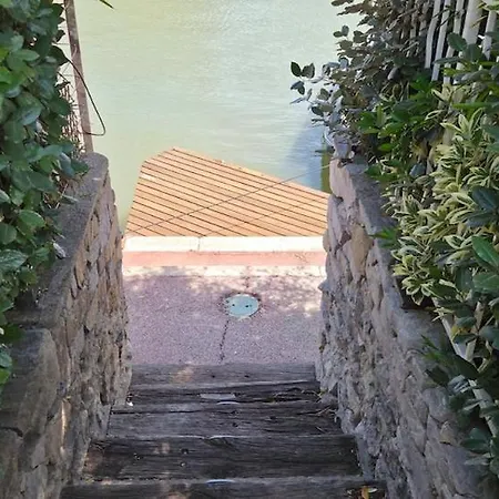 Villa Nieva, Maison De Pêcheur Avec Piscine Et Bateau