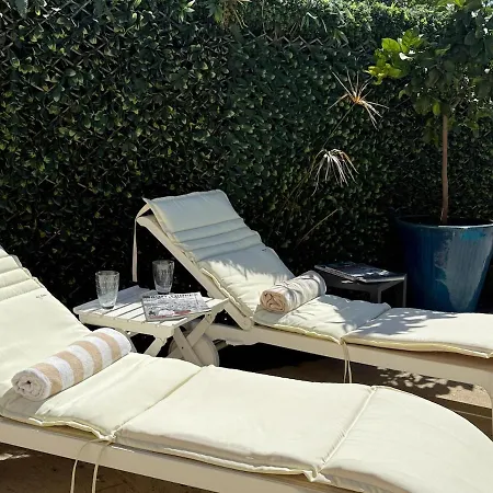 Nieva, Maison De Pecheur Avec Piscine Privee Et Son Bateau