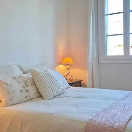 Nieva, Maison De Pecheur Avec Piscine Privee Et Son Bateau *