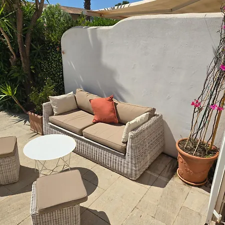 Nieva, Maison De Pecheur Avec Piscine Privee Et Son Bateau Grimaud